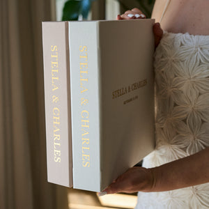 Silky White + Real Gold | Guest Book