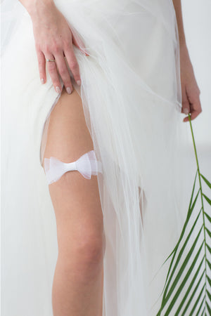 Wedding Garter White Bow Tule by Liumy - Liumy 